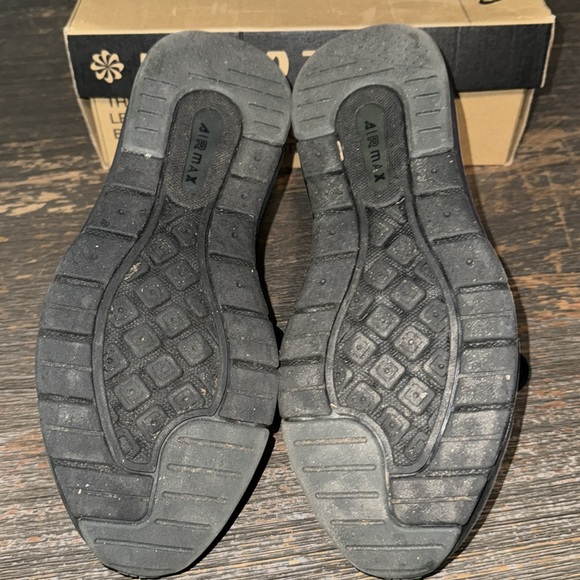 Nike Air Max Genome size 7Y. With Box. - Picture 3 of 4